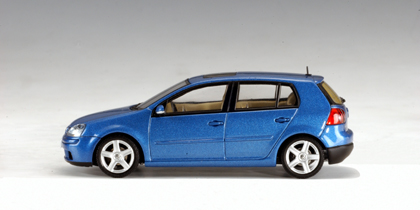 AutoArt 1/43 Golf V Met Blue